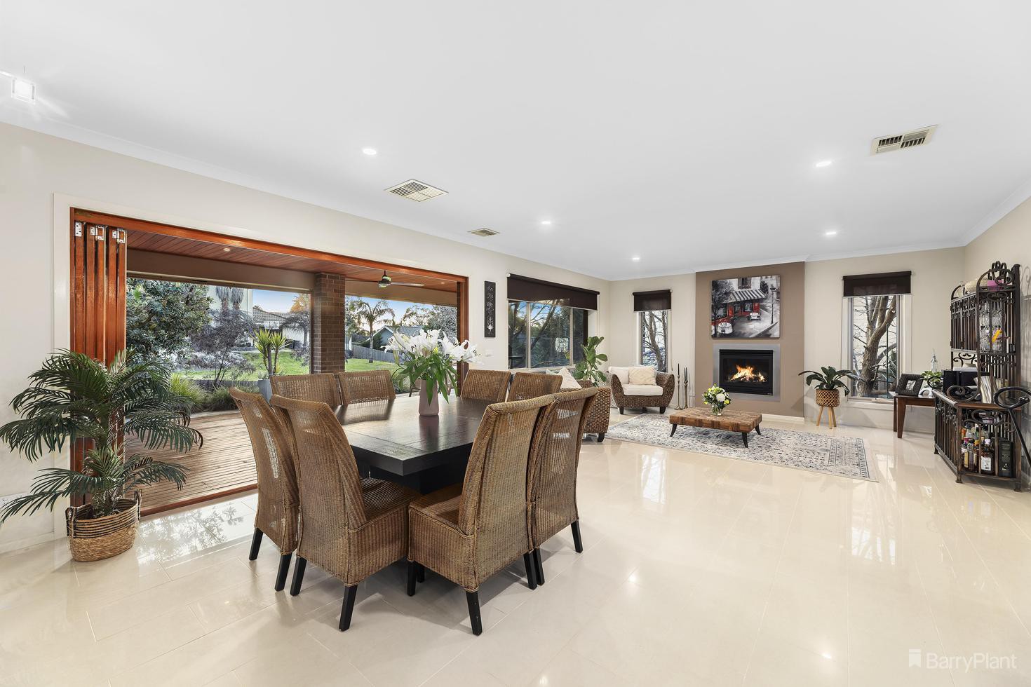 18 Treevalley Drive, Doncaster East, VIC 3109, Doncaster East - Thumbnail 6