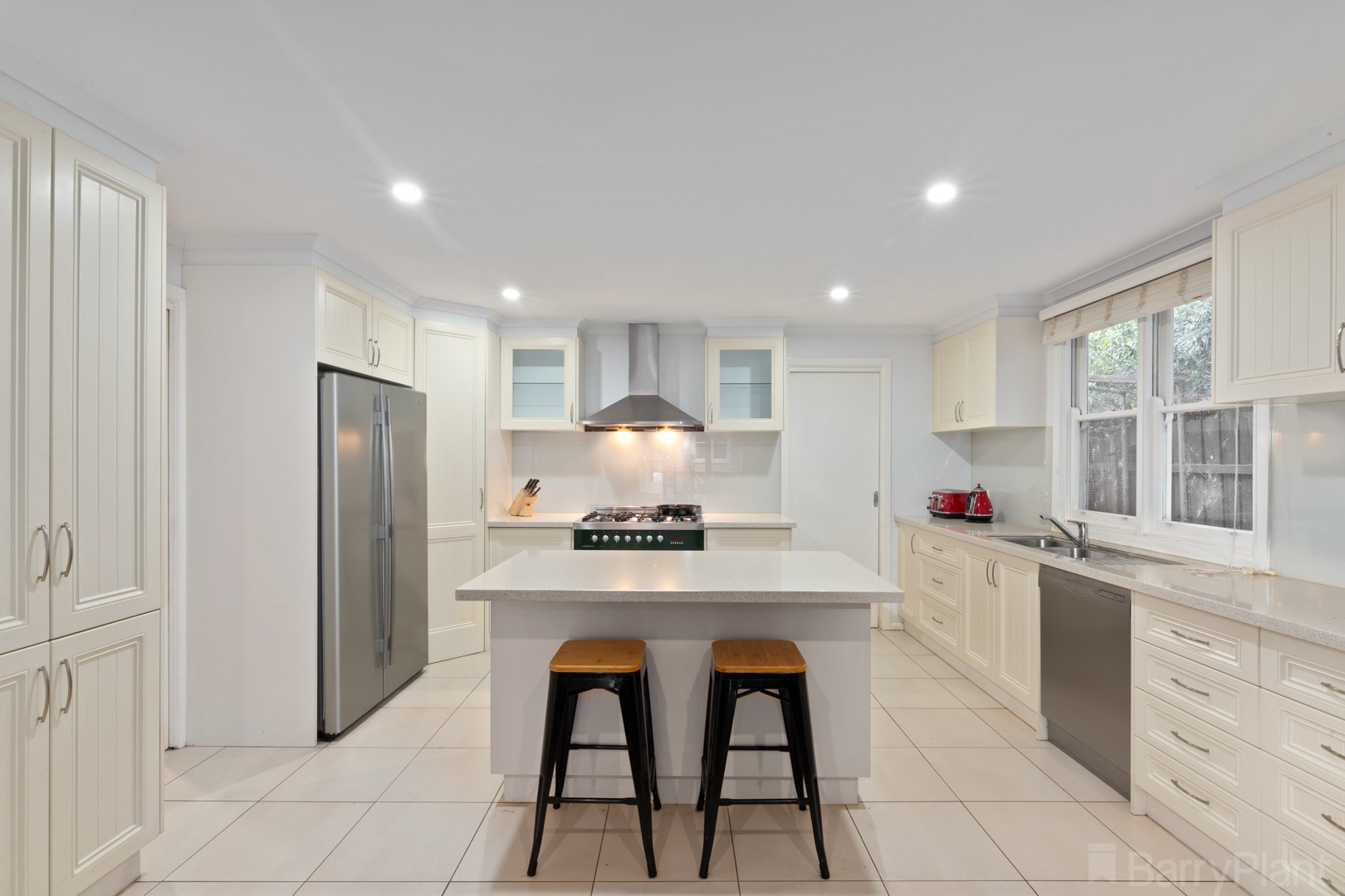 18 Valda Avenue, Ringwood East, VIC 3135, Ringwood East - Thumbnail 3