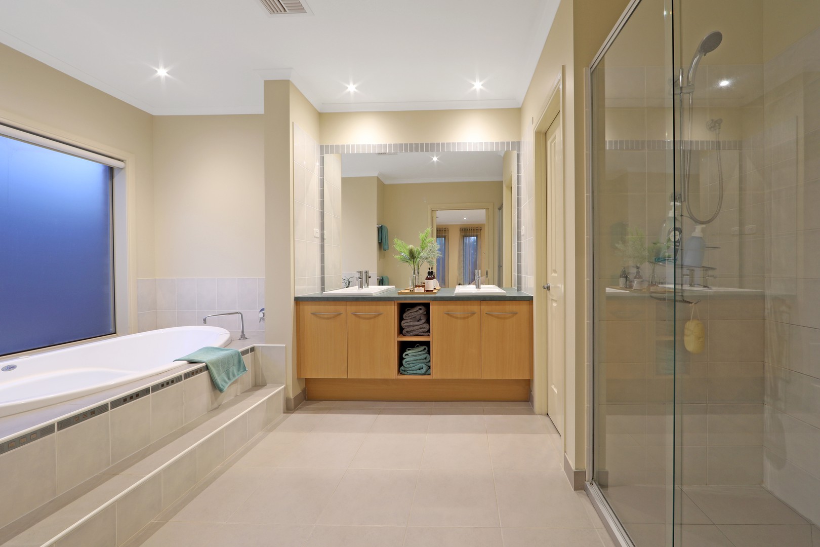 18 Viewline Drive, Lysterfield, VIC 3156, Lysterfield - Thumbnail 8