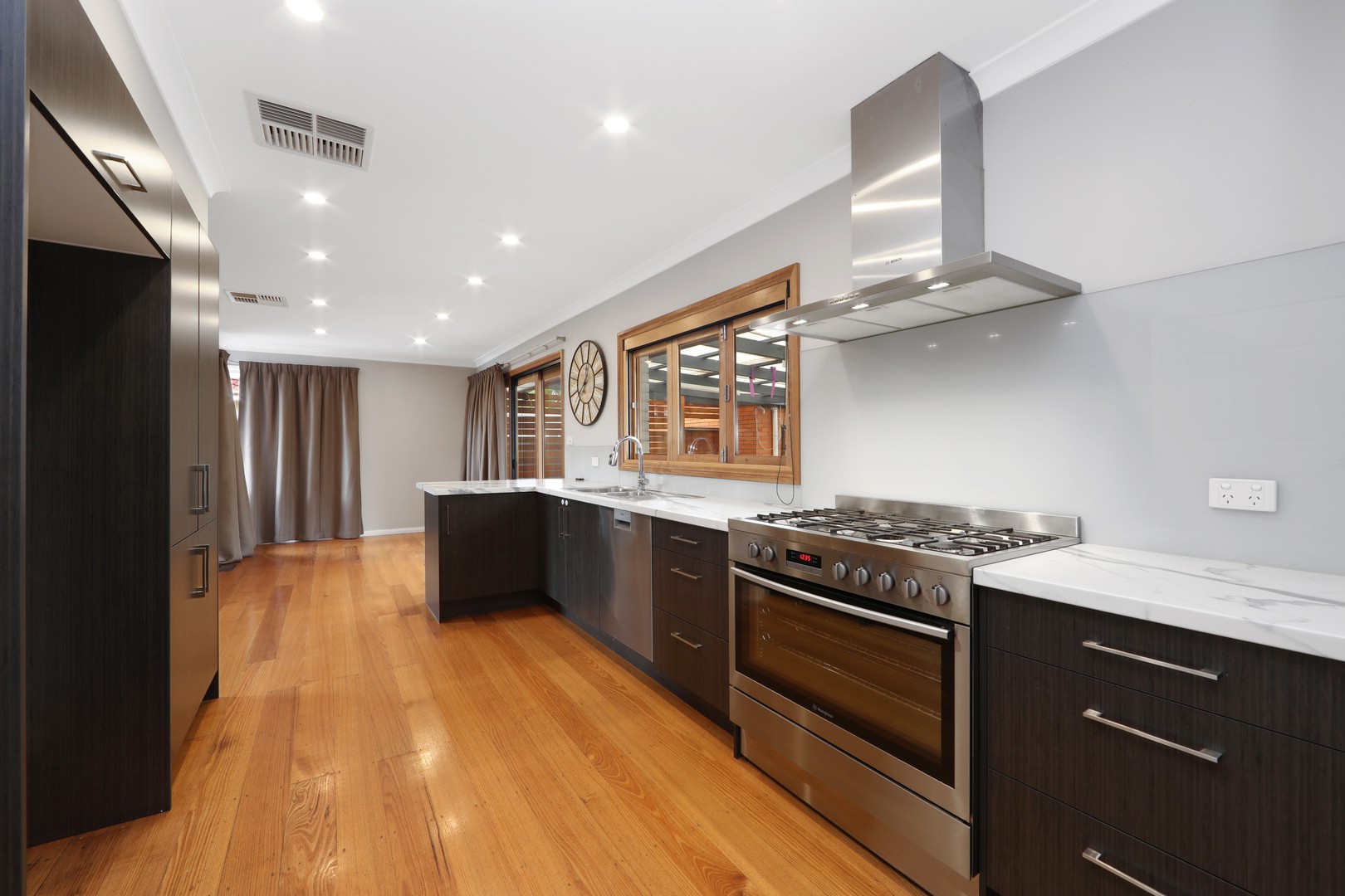 18 Waratah Drive, Dandenong North, VIC 3175, Dandenong North - Thumbnail 4