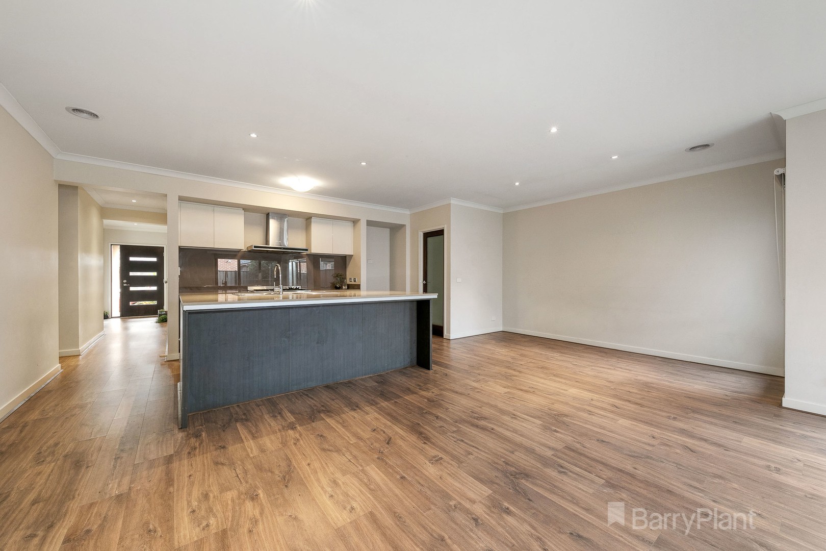 18 Westphalian Rise, Clyde North, VIC 3978, Clyde North - Thumbnail 2