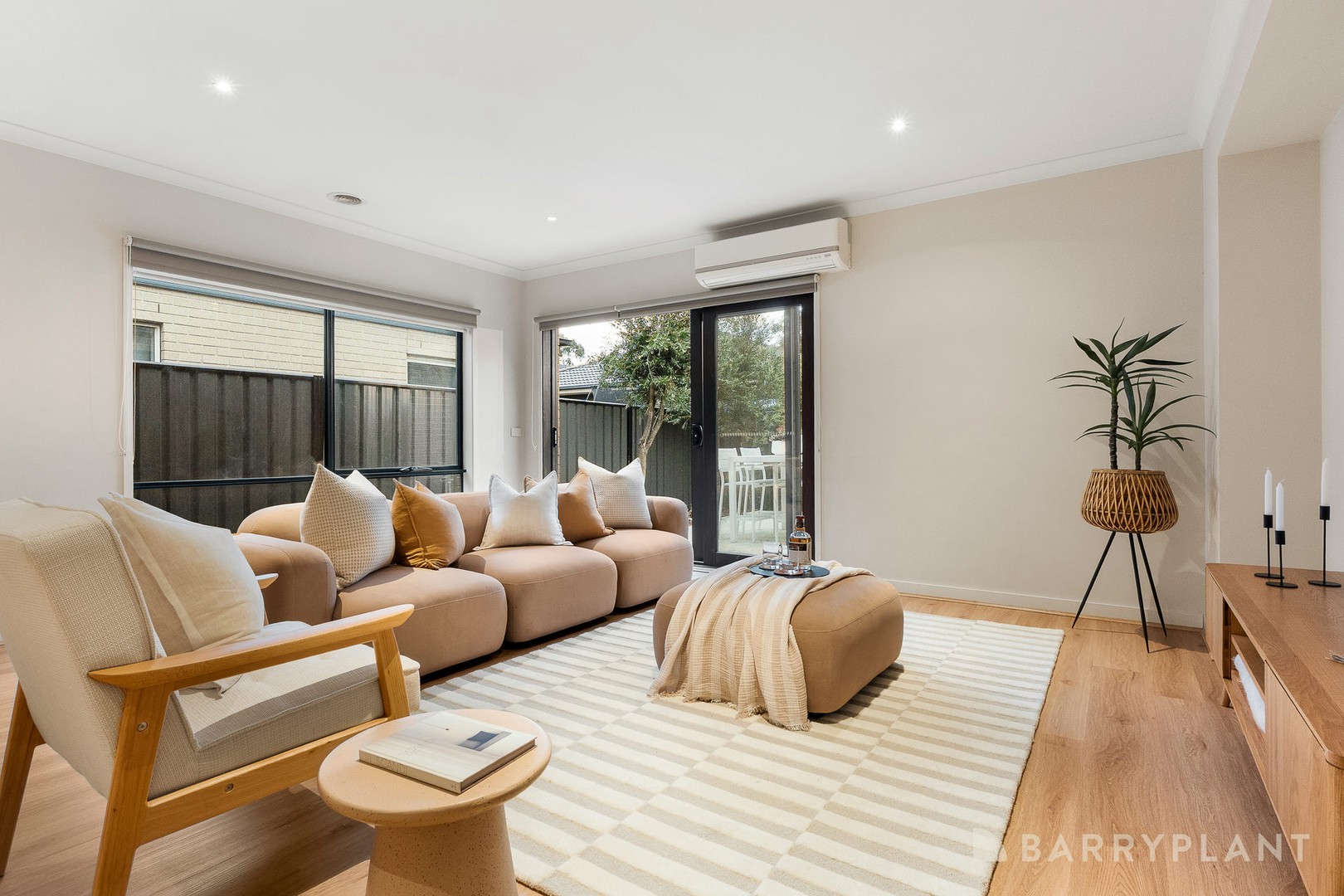 18 Westphalian Rise, Clyde North, VIC 3978, Clyde North - Thumbnail 5