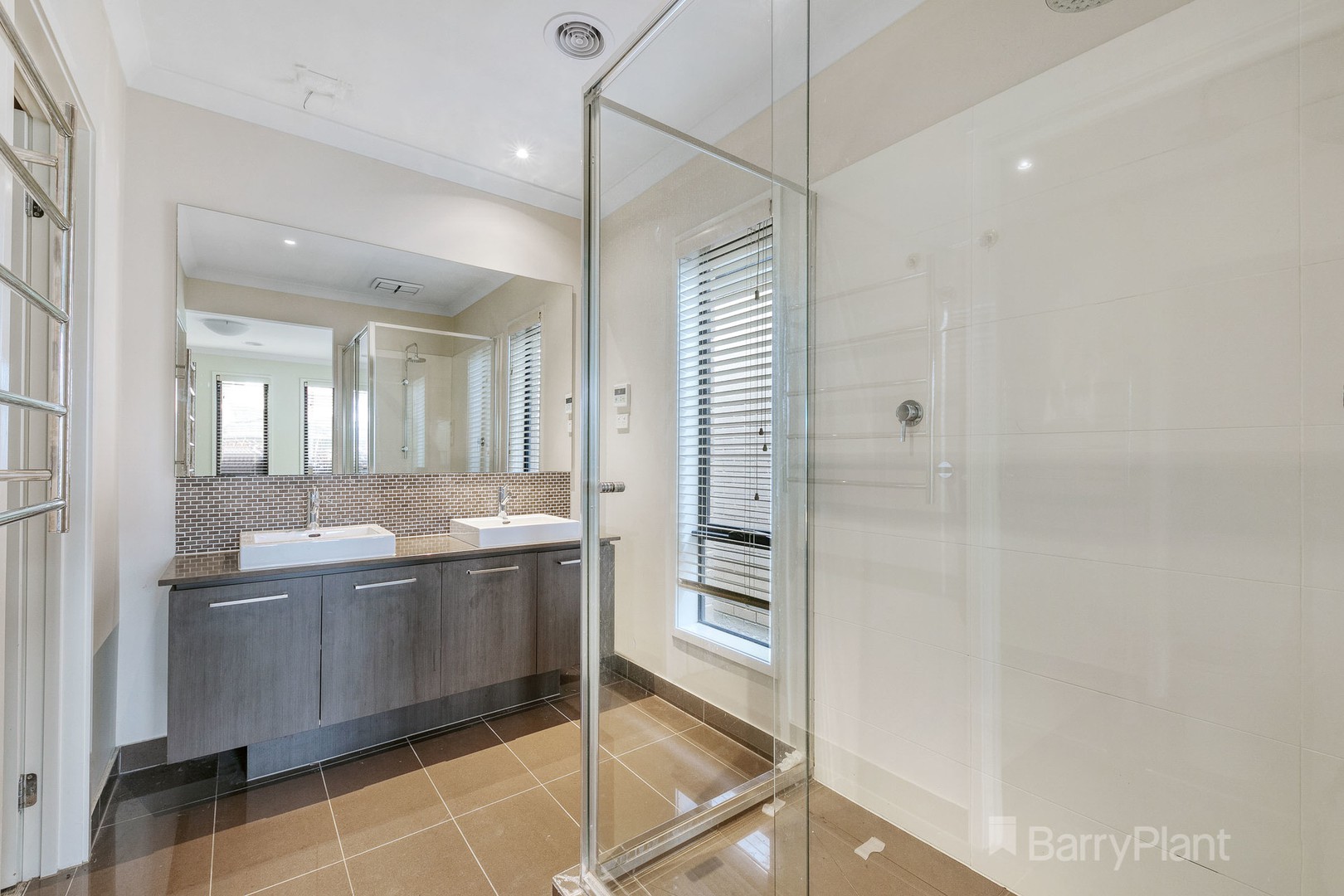 18 Westphalian Rise, Clyde North, VIC 3978, Clyde North - Thumbnail 6