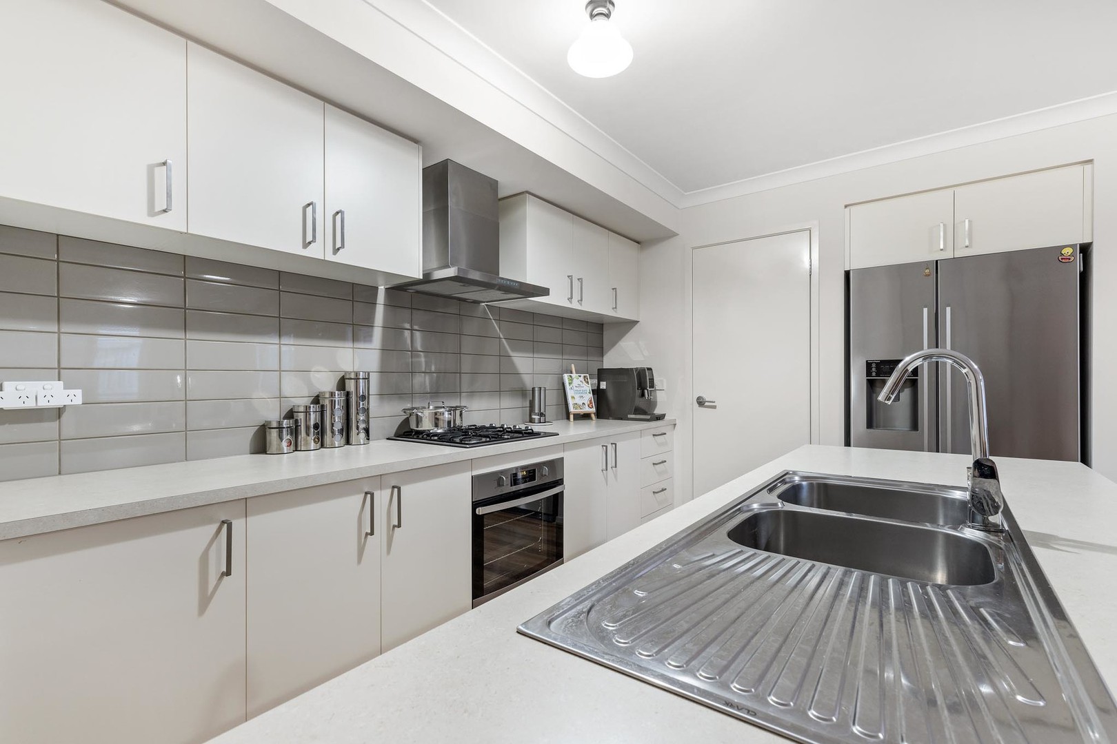 18 Wilde Street, Fraser Rise, VIC 3336, Fraser Rise - Thumbnail 4