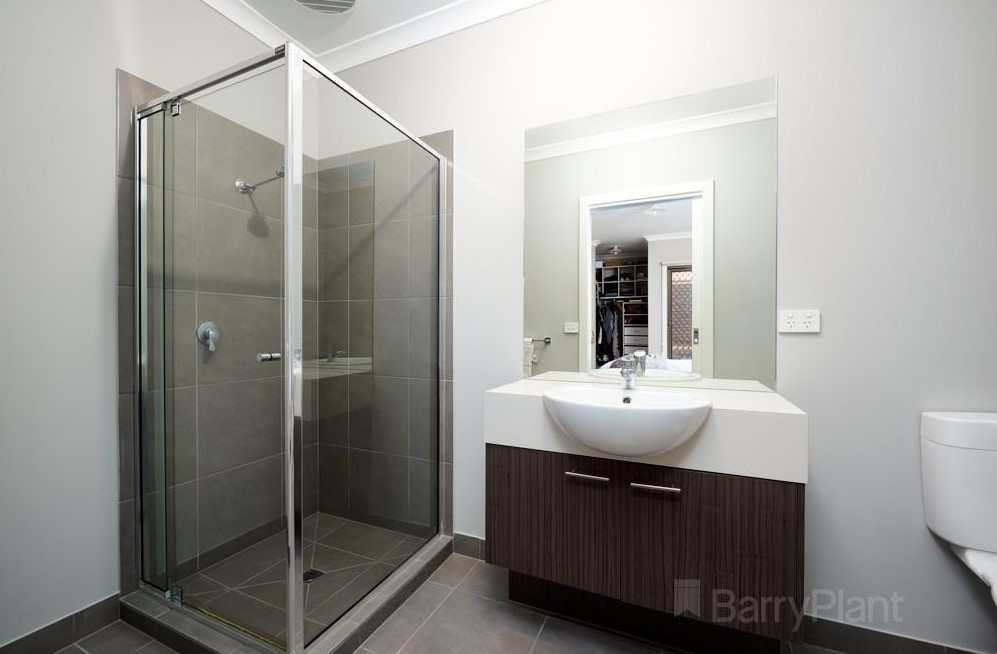 18 Wilkiea Crescent, Cranbourne North, VIC 3977, Cranbourne North - Thumbnail 7