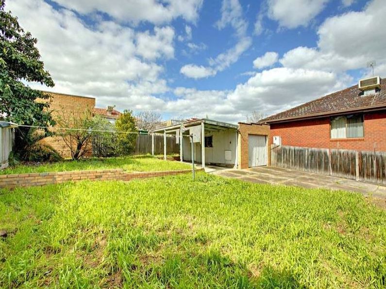 18 Willow Grove, Coburg, VIC 3058, Coburg - Thumbnail 6