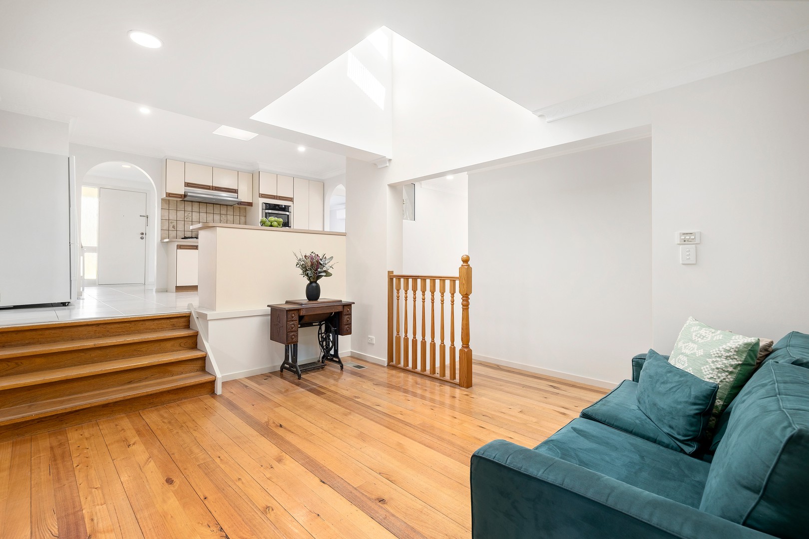 180 Erinbank Crescent, Attwood, VIC 3049, Attwood - Thumbnail 4