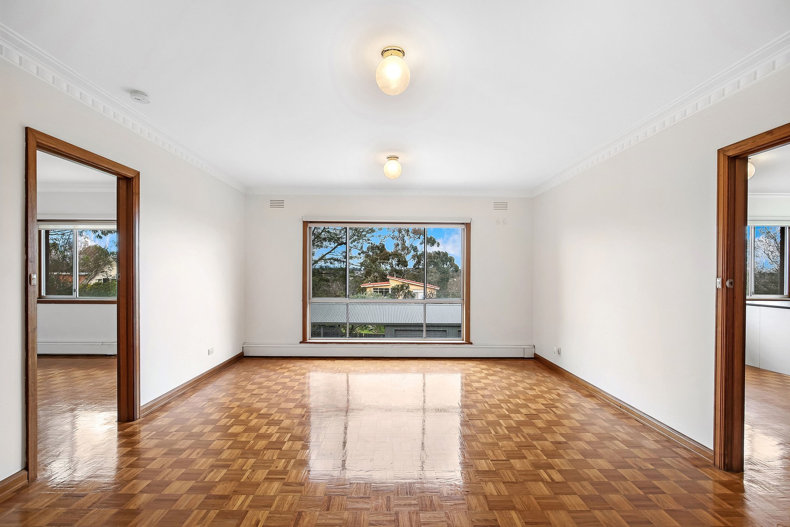 180 Grandview Grove, Rosanna, VIC 3084 - Thumbnail 1 - 10/08/2026