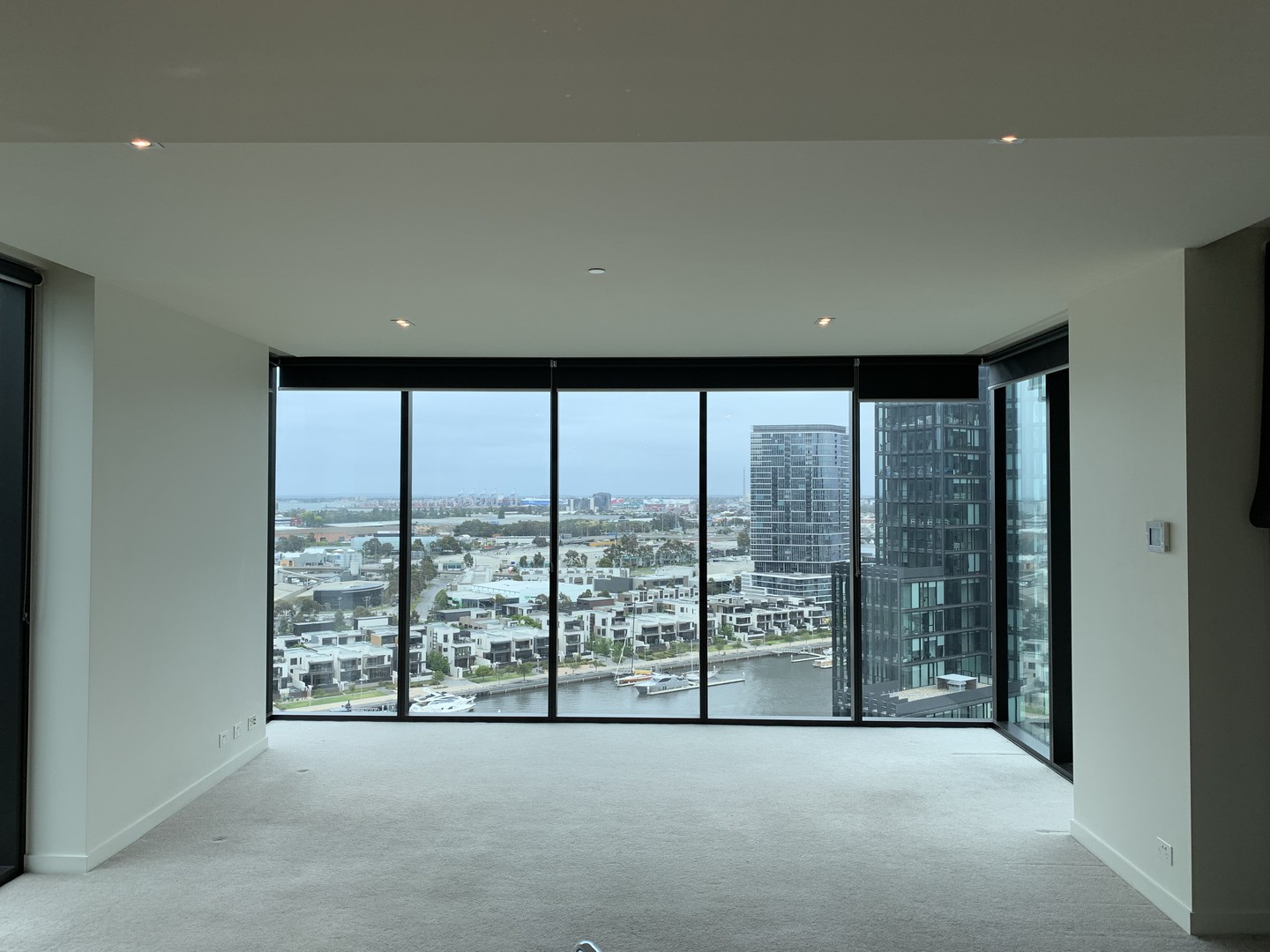 1801/9 Waterside Place, Docklands, VIC 3008, Docklands - Thumbnail 3