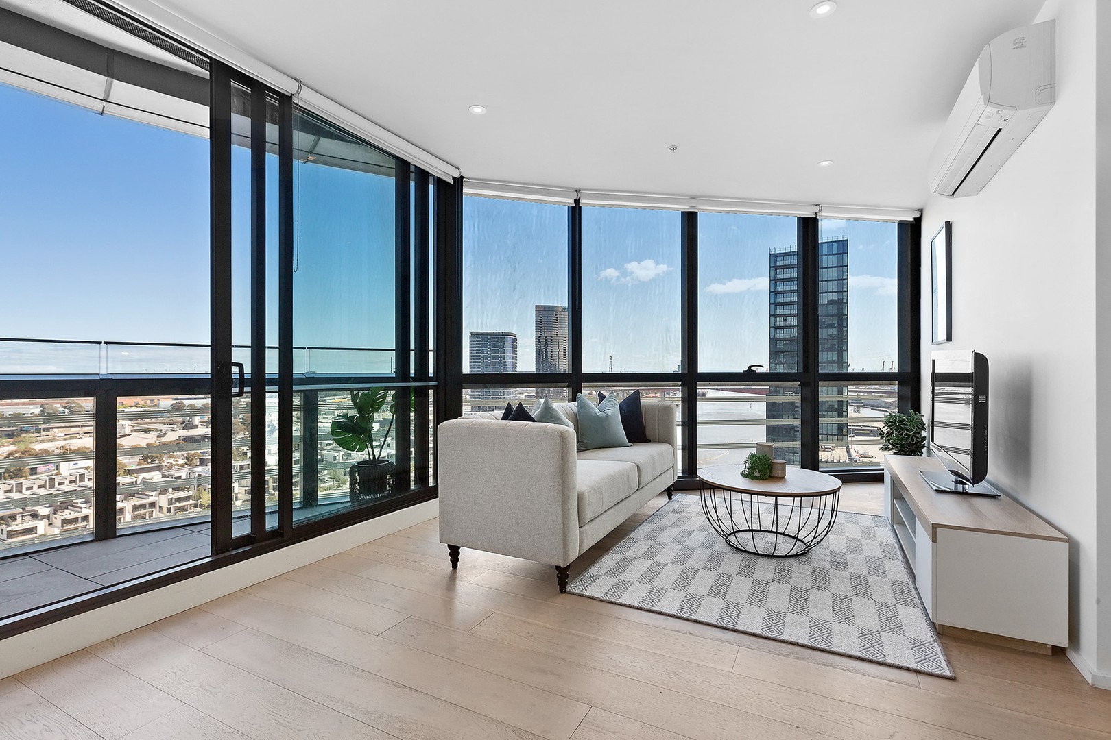 1809N/889 Collins Street, Docklands, VIC 3008, Docklands - Thumbnail 3
