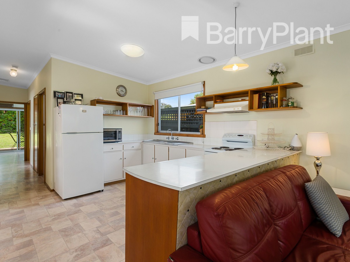 181 Eighth Avenue, Rosebud, VIC 3939, Rosebud - Thumbnail 3