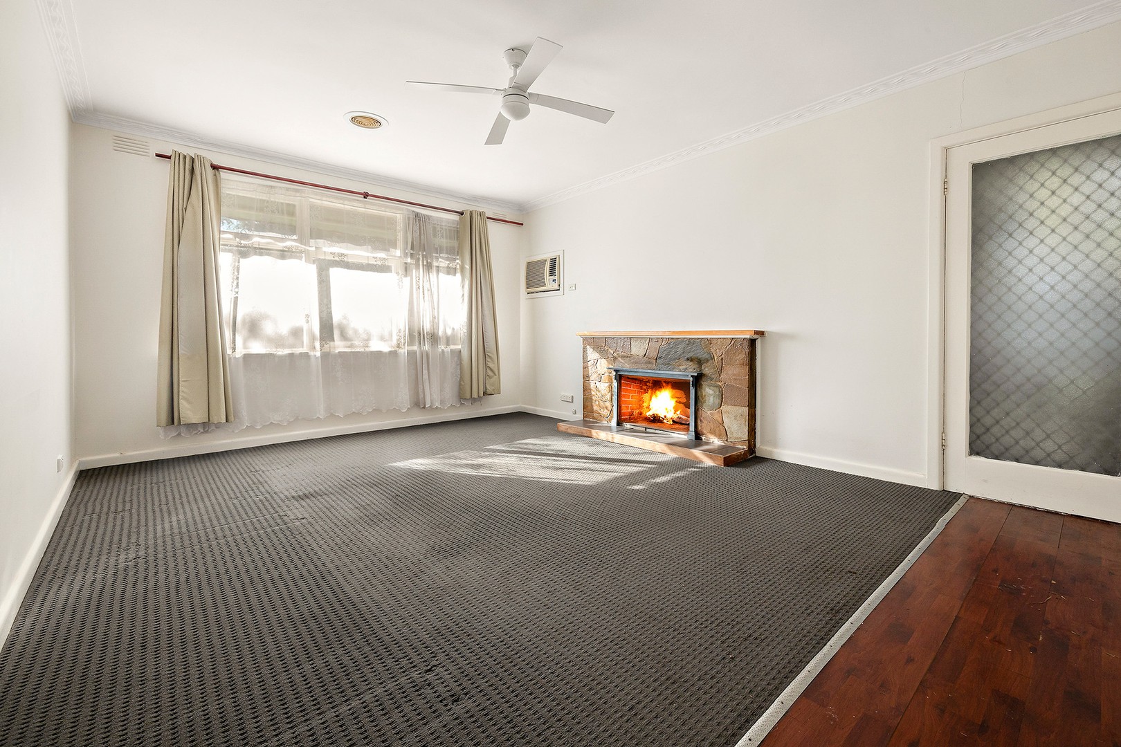 182 Beach Street, Frankston, VIC 3199, Frankston - Thumbnail 2