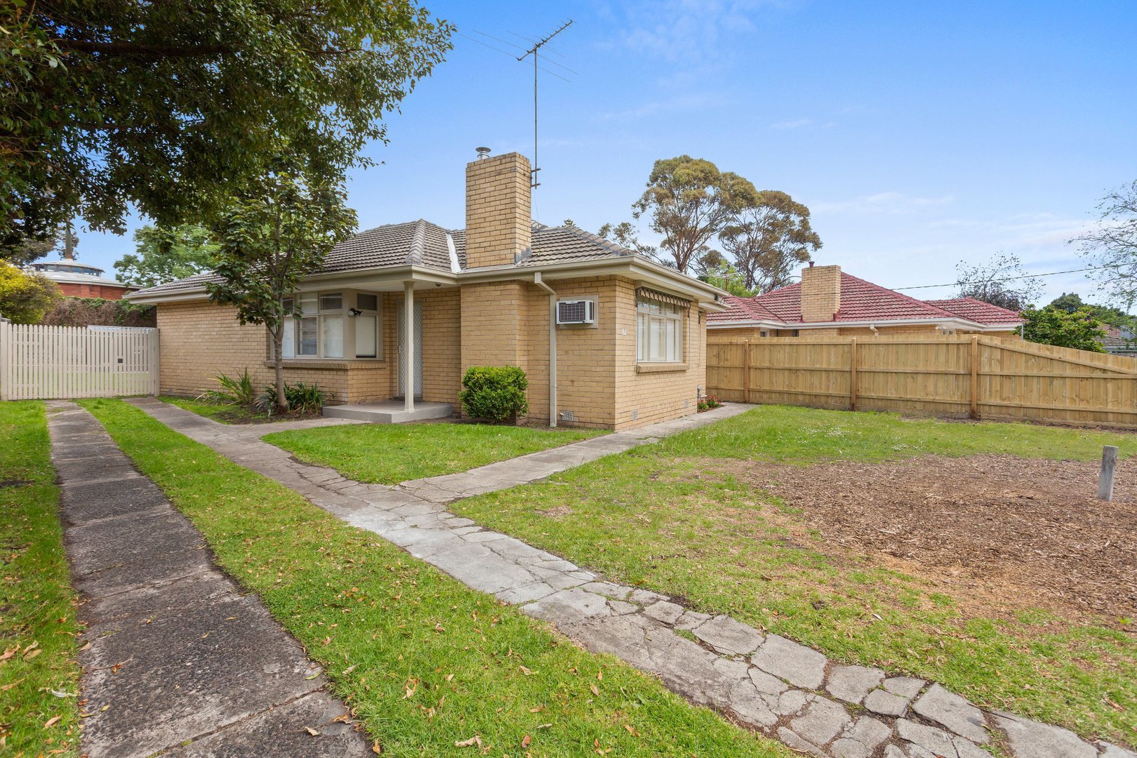 182 Beach Street, Frankston, VIC 3199, Frankston - Thumbnail 4