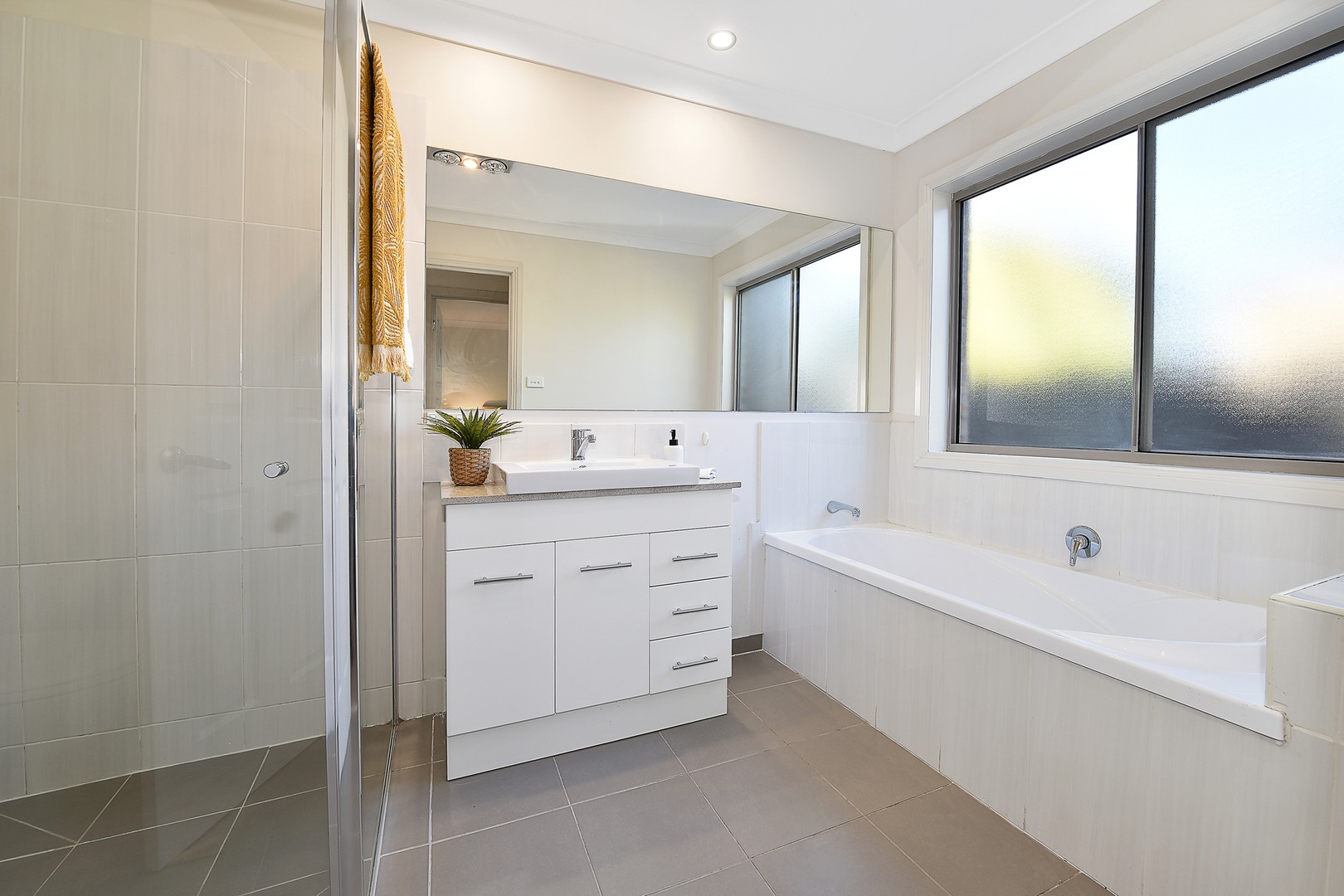 182B Spring Street, Reservoir, VIC 3073, Reservoir - Thumbnail 4