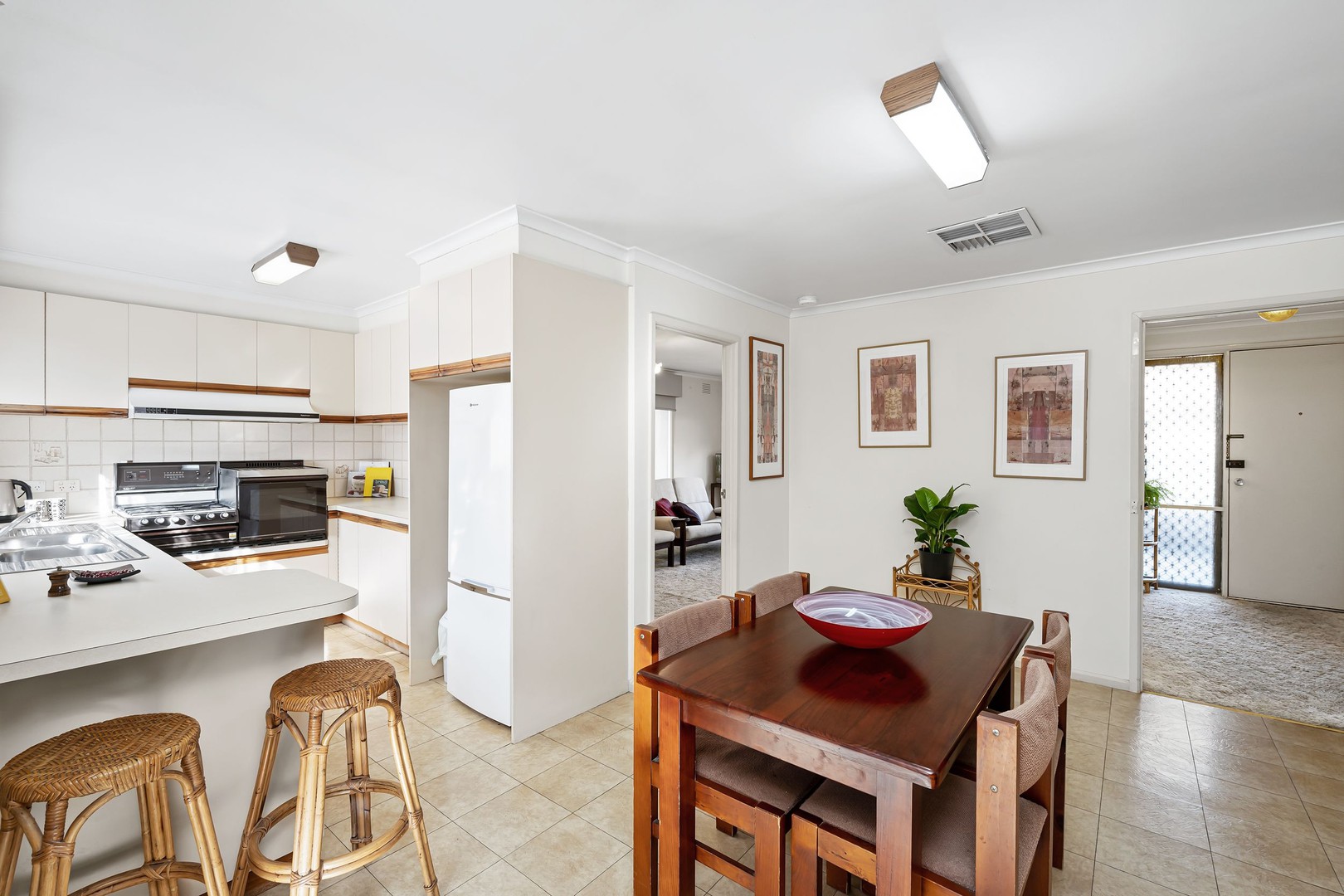 183 Carrick Drive, Gladstone Park, VIC 3043, Gladstone Park - Thumbnail 3