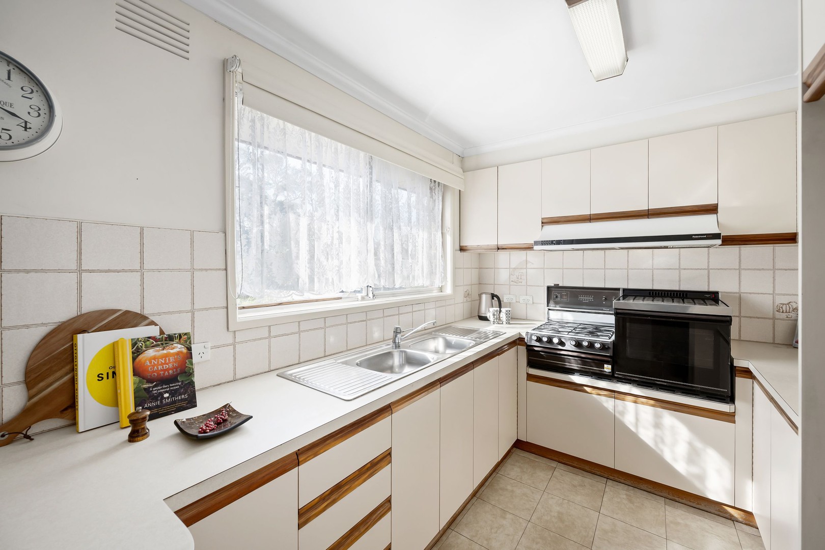 183 Carrick Drive, Gladstone Park, VIC 3043, Gladstone Park - Thumbnail 4