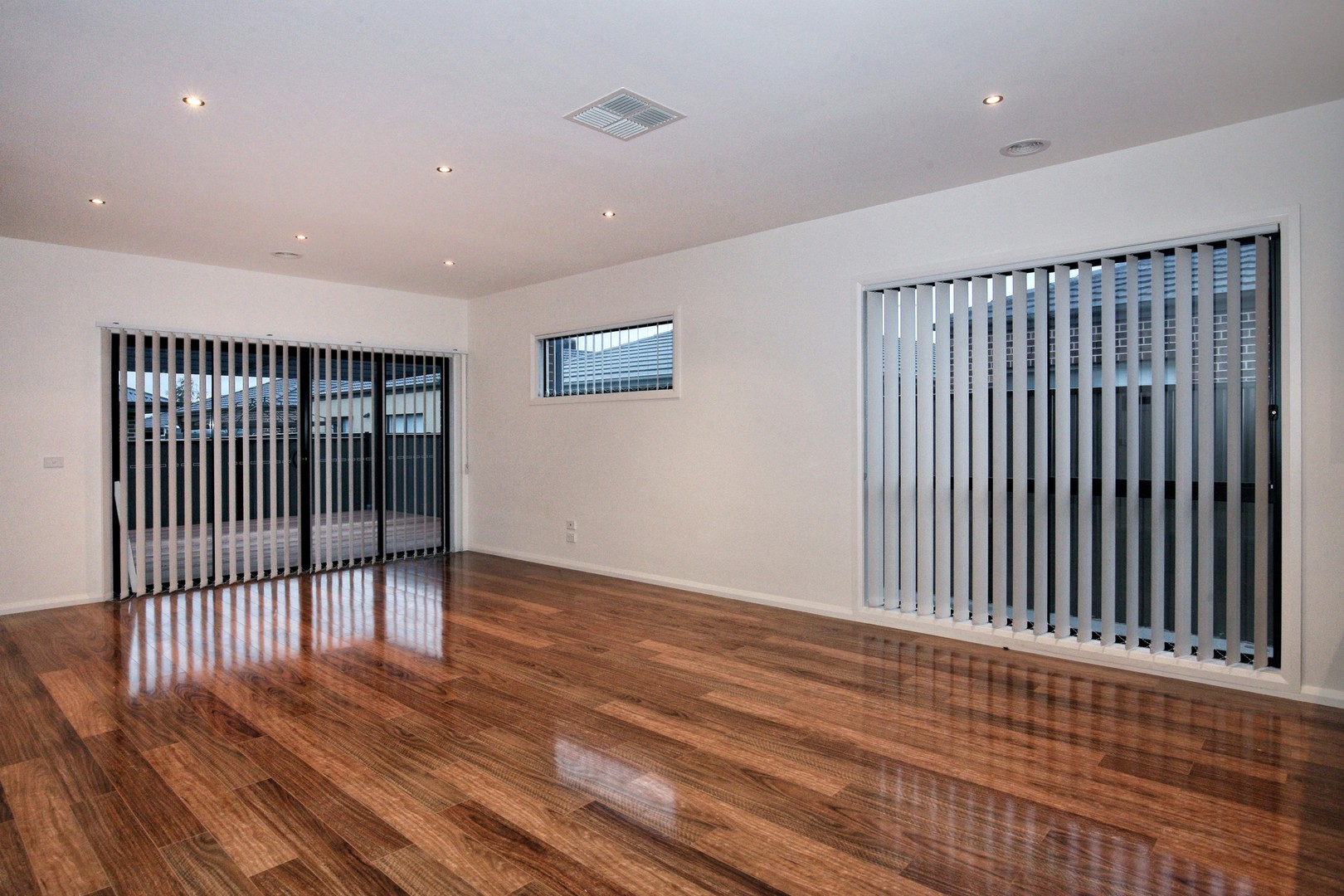 183 Wattletree Street, Craigieburn, VIC 3064, Craigieburn - Thumbnail 3