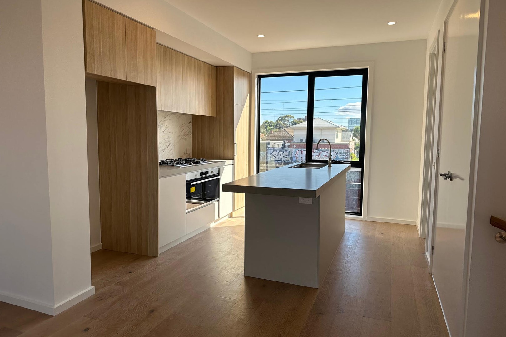 184 Buckley Street, Footscray, VIC 3011 - Thumbnail 2 - 03/04/2023