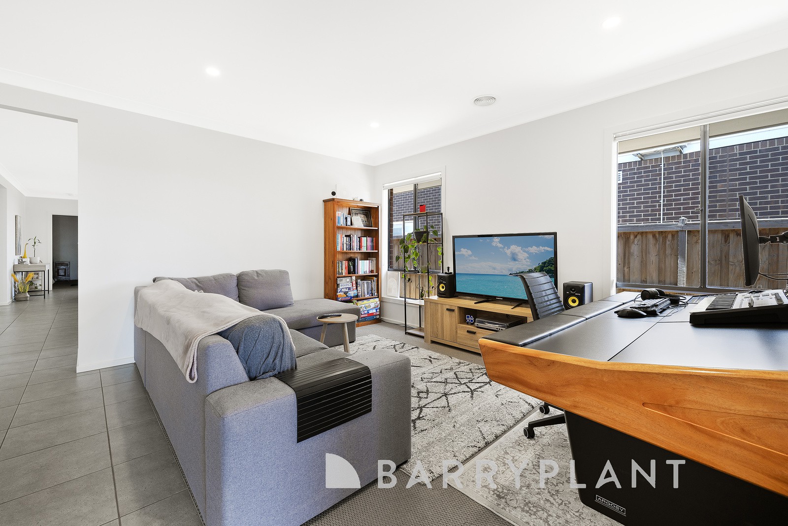 185 Saint Arnaud Road, Eynesbury, VIC 3338 - Thumbnail 2 - 03/03/2025