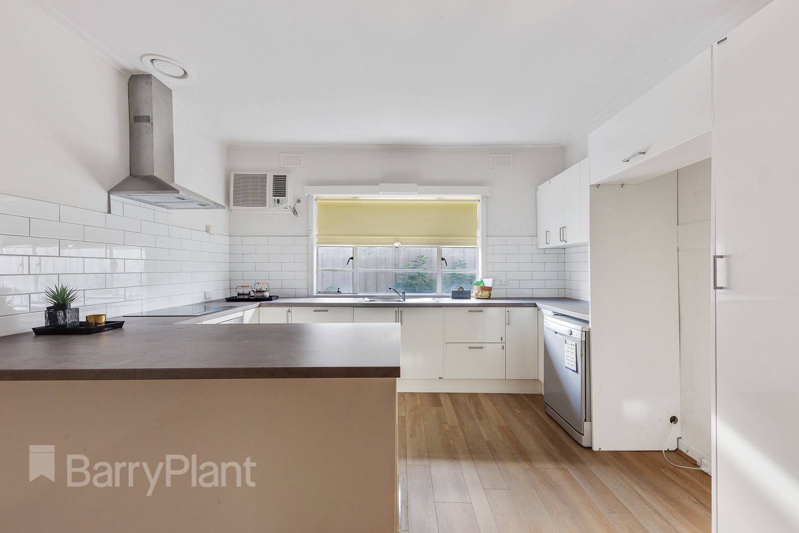 186 Biggs Street, St Albans, VIC 3021, St Albans - Thumbnail 2