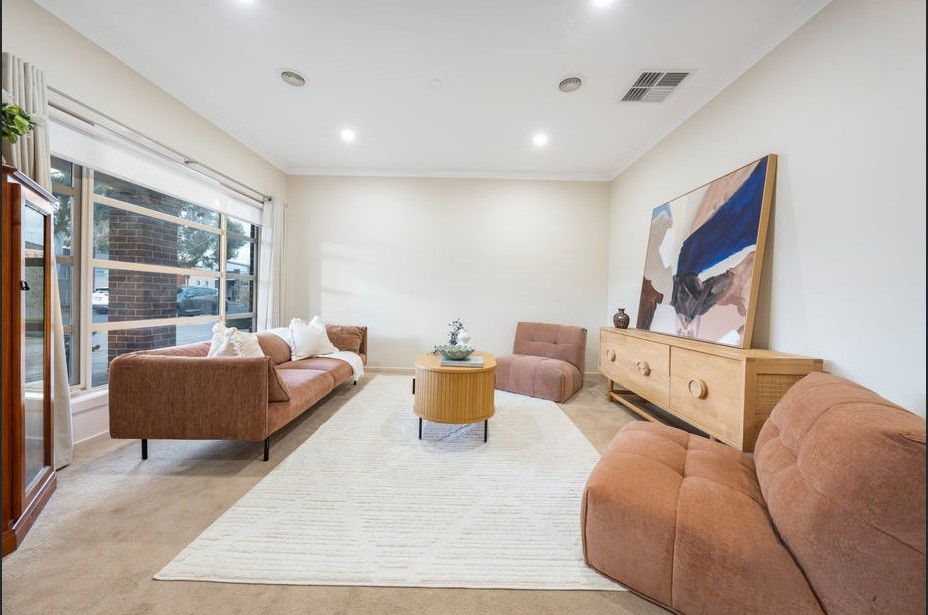 187 Central Park Avenue, Craigieburn, VIC 3064, Craigieburn - Thumbnail 3