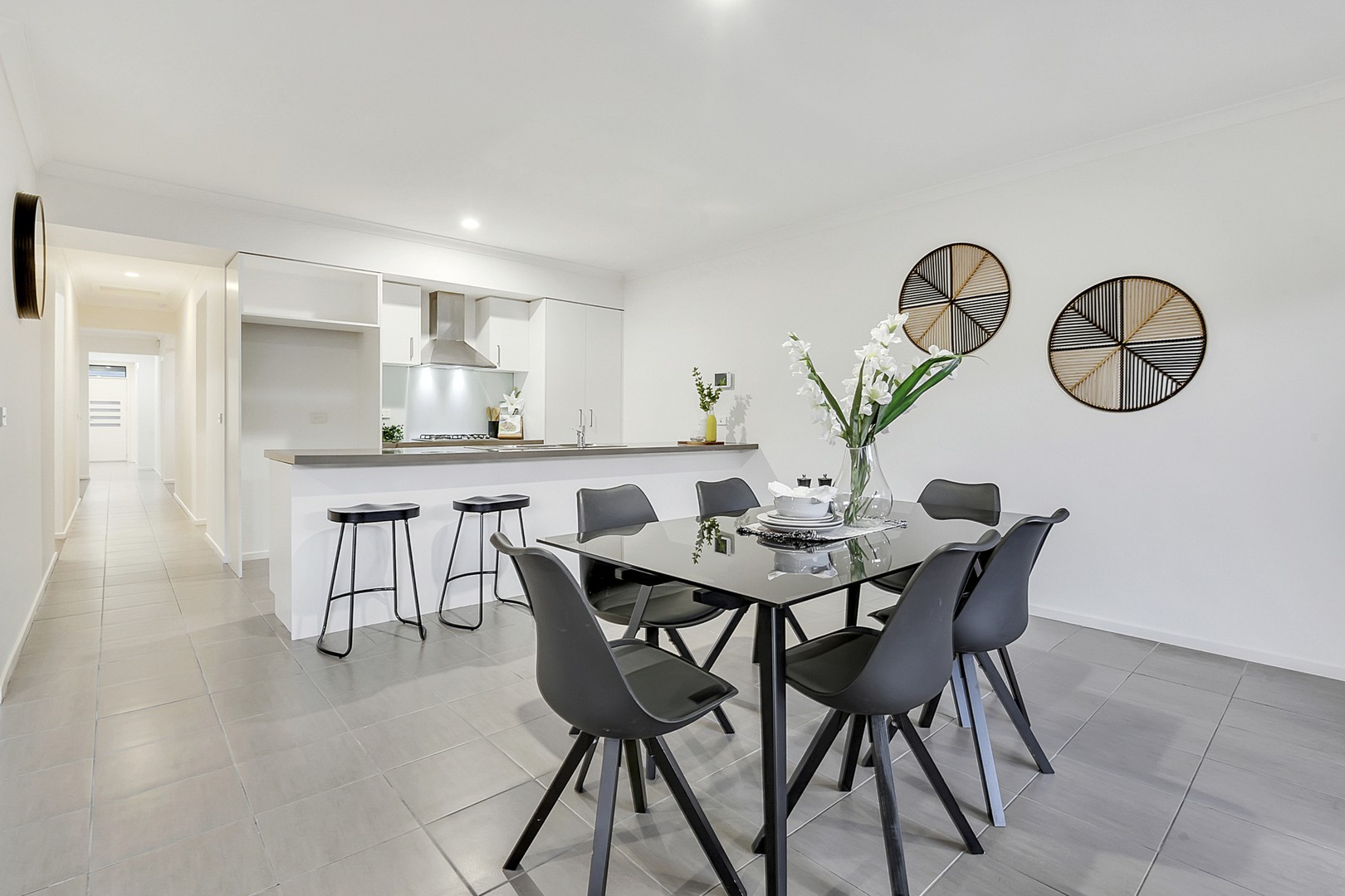187 Newbury Boulevard, Craigieburn, VIC 3064, Craigieburn - Thumbnail 2