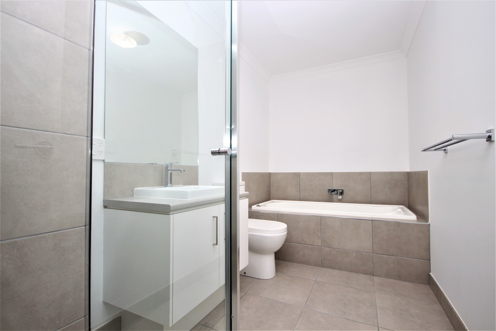 187A & B Carr  Street, Thomson, VIC 3219, Thomson - Thumbnail 5