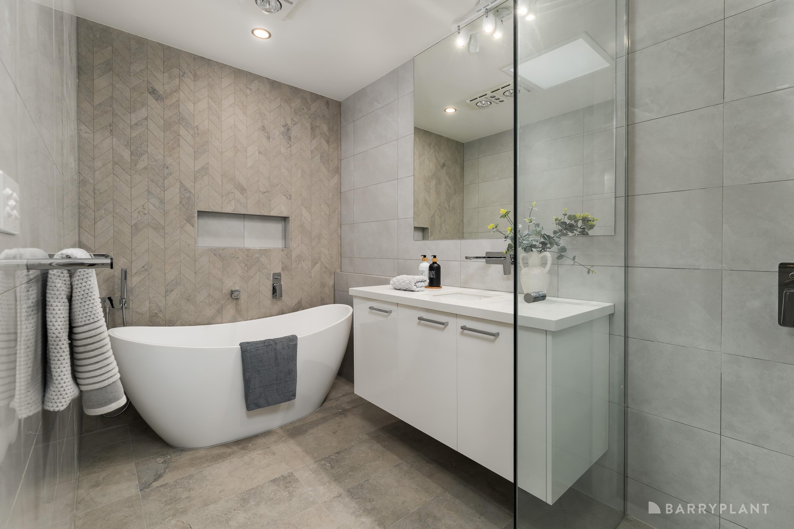 18A Harry Street, Doncaster East, VIC 3109, Doncaster East - Thumbnail 4