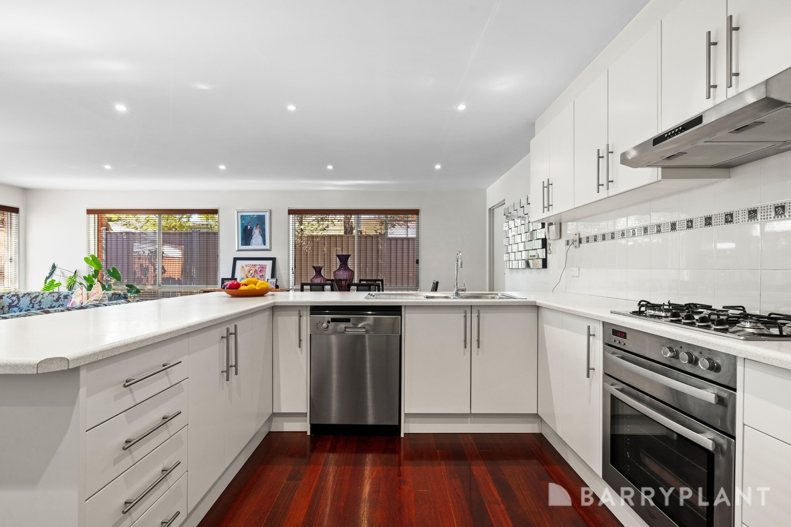 18A Nerissa Grove, Oak Park, VIC 3046, Oak Park - Thumbnail 4