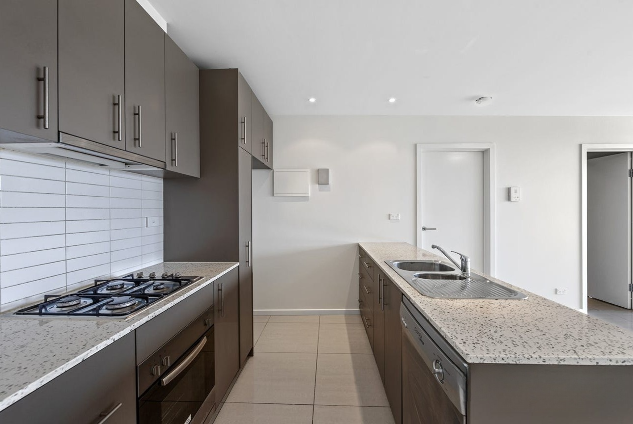 19/32 East Esplanade, St Albans, VIC 3021 - Thumbnail 1 - 19/02/2026