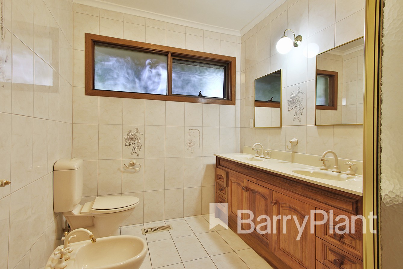 19 Aanensen  Court, Montmorency, VIC 3094, Montmorency - Thumbnail 6