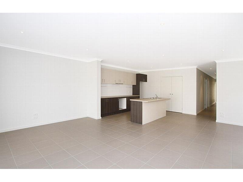 19 Acland Street, Craigieburn, VIC 3064, Craigieburn - Thumbnail 6