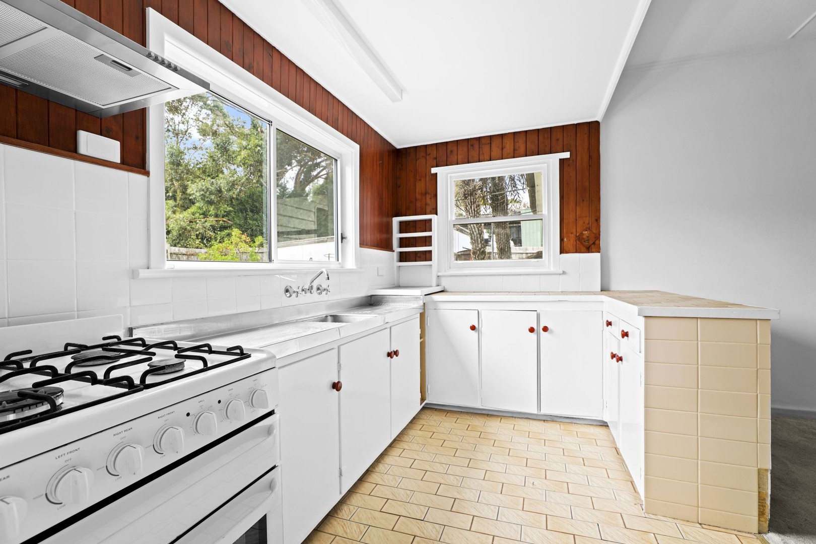 19 Alexander Street, Mitcham, VIC 3132, Mitcham - Thumbnail 2