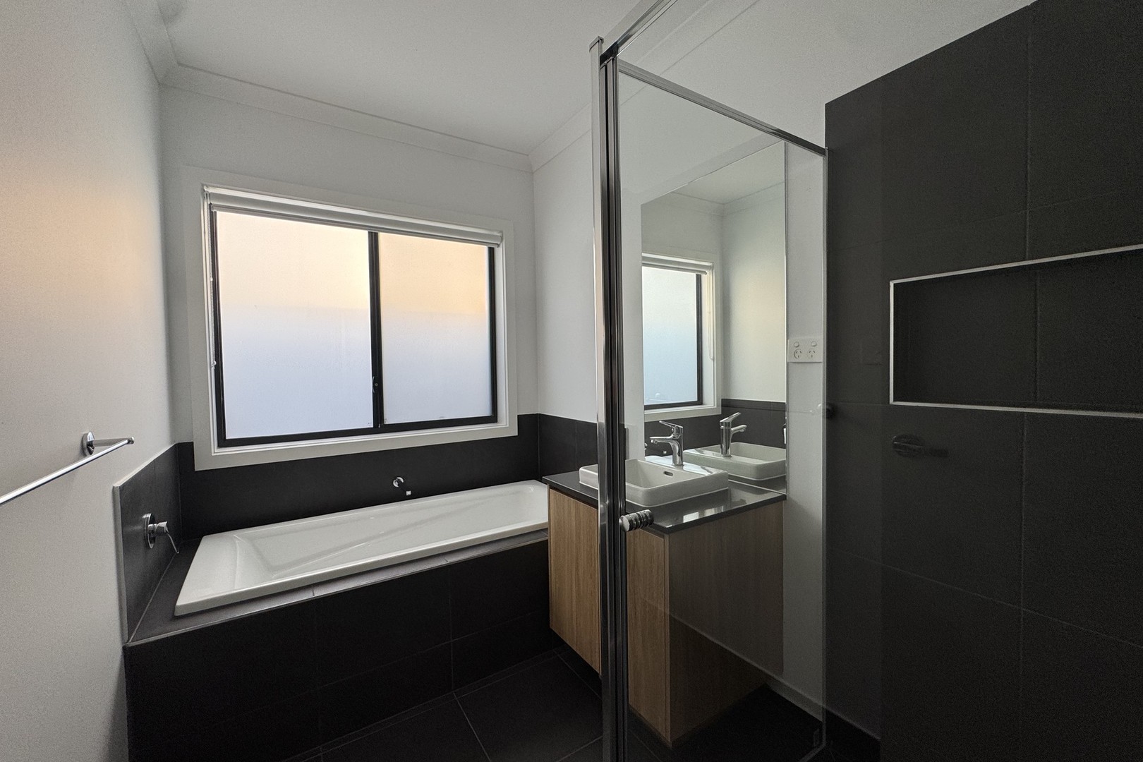 19 Angelica Circuit, Fraser Rise, VIC 3336, Fraser Rise - Thumbnail 7