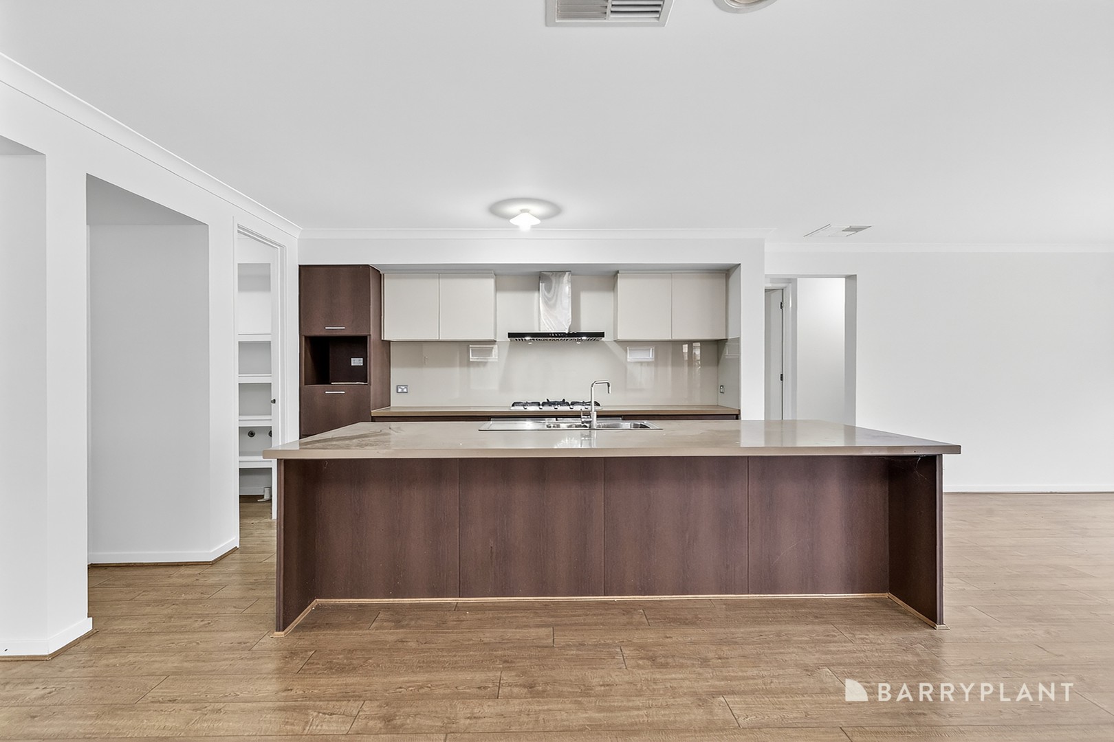 19 Arbour Avenue, Point Cook, VIC 3030, Point Cook - Thumbnail 4