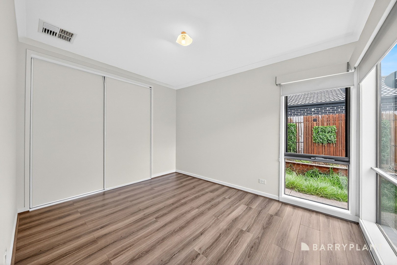 19 Arbour Avenue, Point Cook, VIC 3030, Point Cook - Thumbnail 5