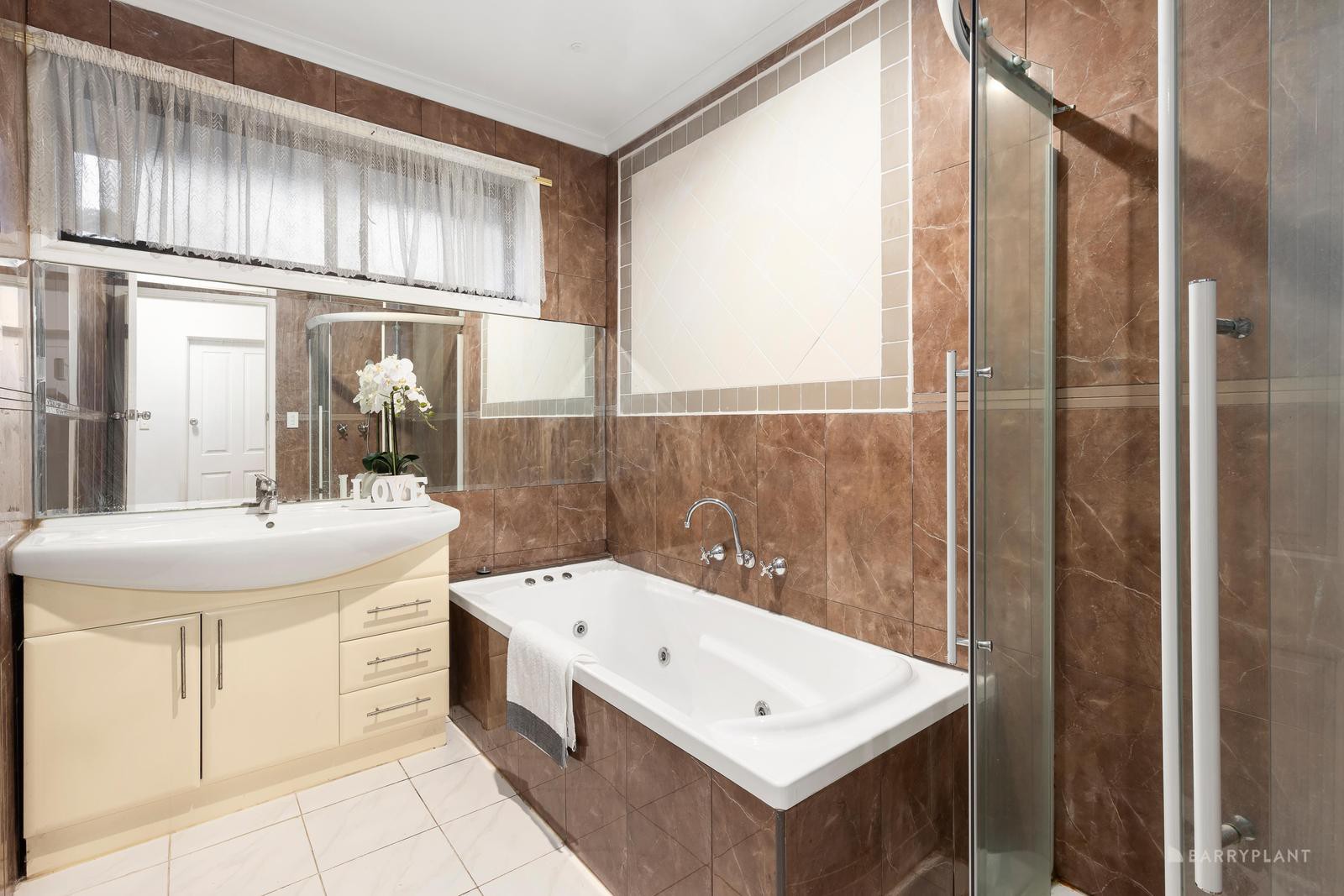 19 Ardgower Court, Templestowe Lower, VIC 3107, Templestowe Lower - Thumbnail 7