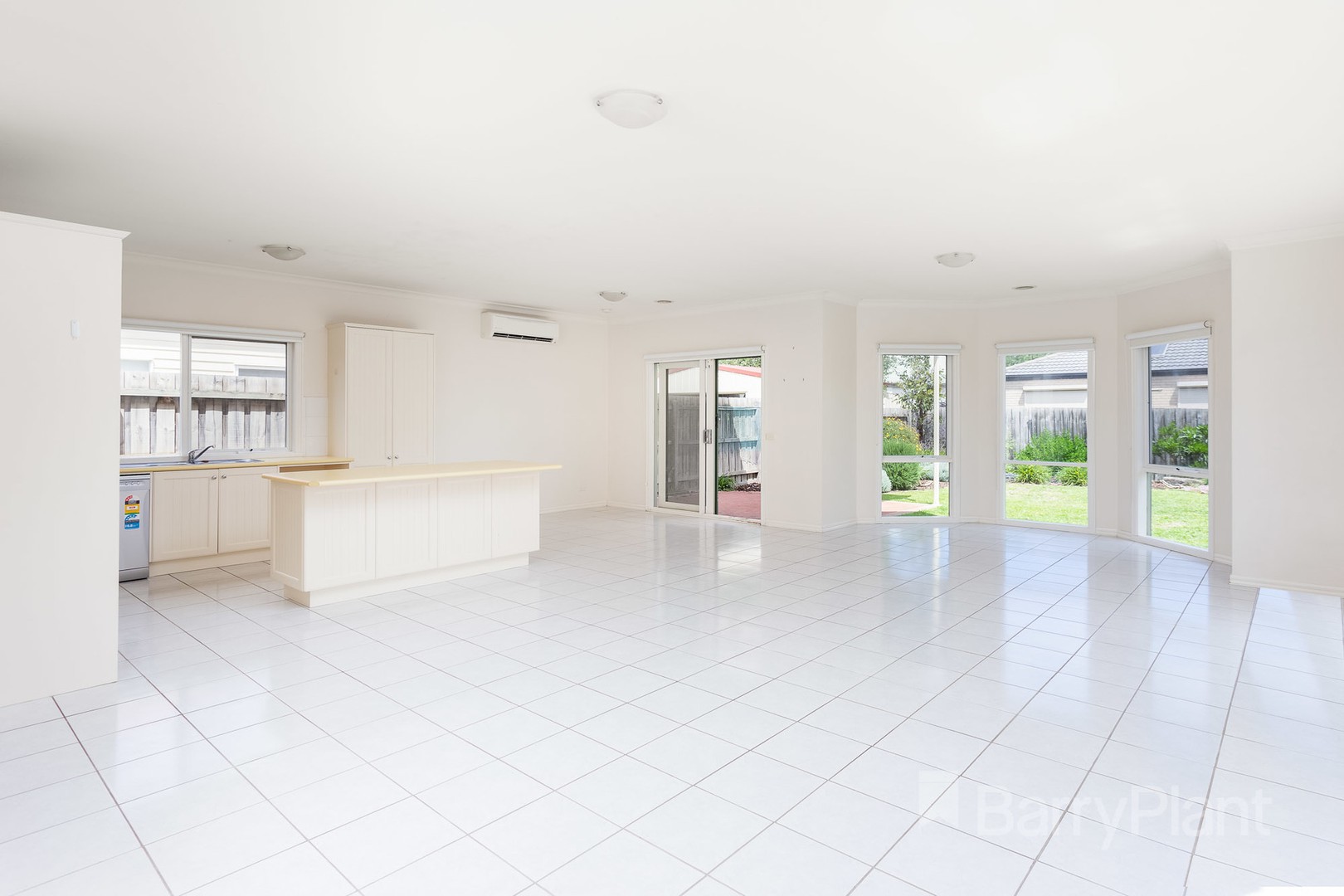 19 Balfour Close, Point Cook, VIC 3030, Point Cook - Thumbnail 5