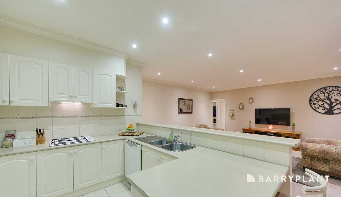 19 Banjo Paterson Drive, Pakenham, VIC 3810 - Thumbnail 2 - 27/04/2026