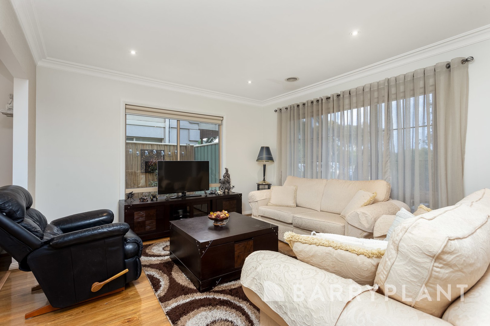 19 Barrington Terrace, Point Cook, VIC 3030, Point Cook - Thumbnail 4