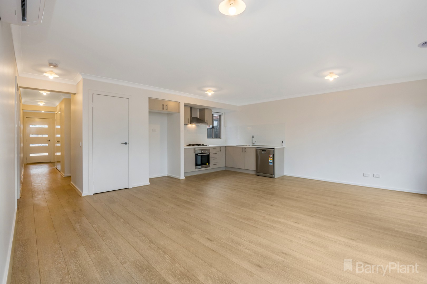 19 Bradfield Loop, Strathfieldsaye, VIC 3551, Strathfieldsaye - Thumbnail 4