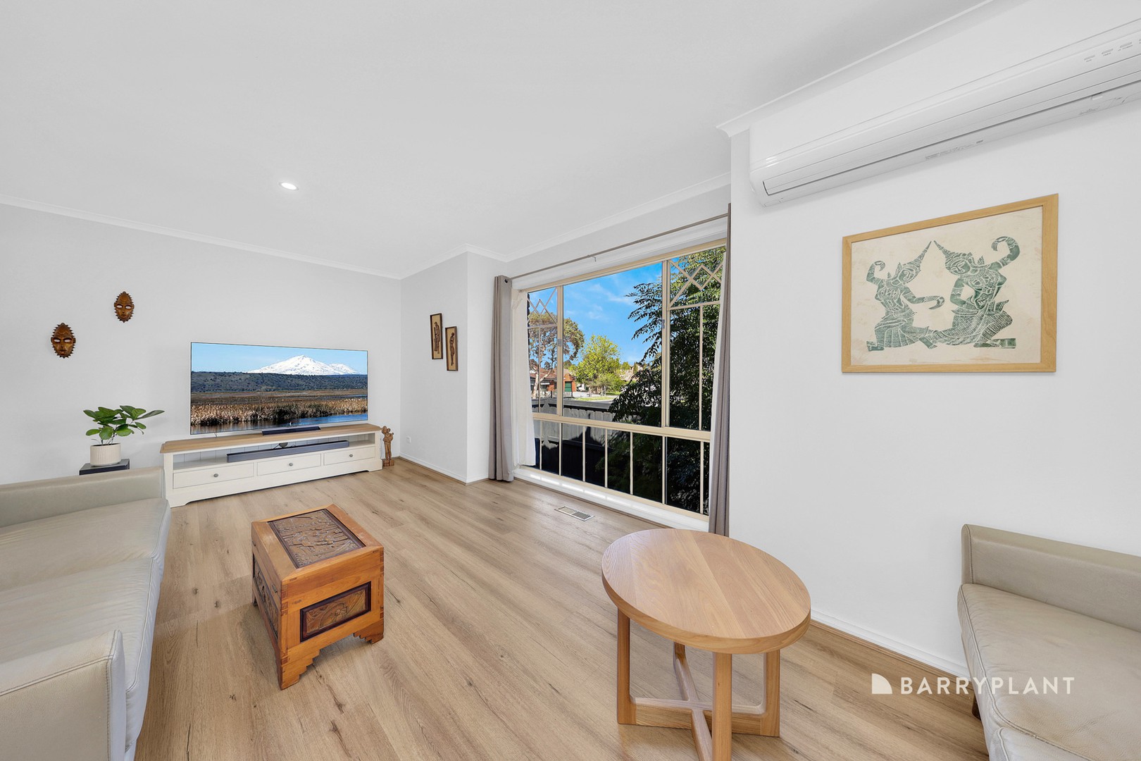 19 Bradley Drive, Mill Park, VIC 3082 - Thumbnail 2 - 12/09/2025