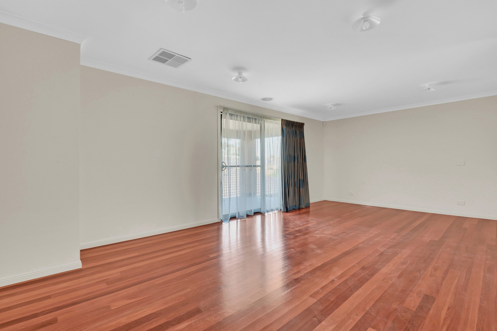 19 Brandon Crescent, Bundoora, VIC 3083, Bundoora - Thumbnail 4