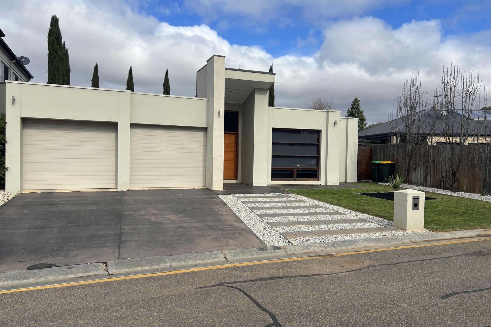 19 Bridge Way, Mildura, VIC 3500 - Thumbnail 1 - 12/12/2025