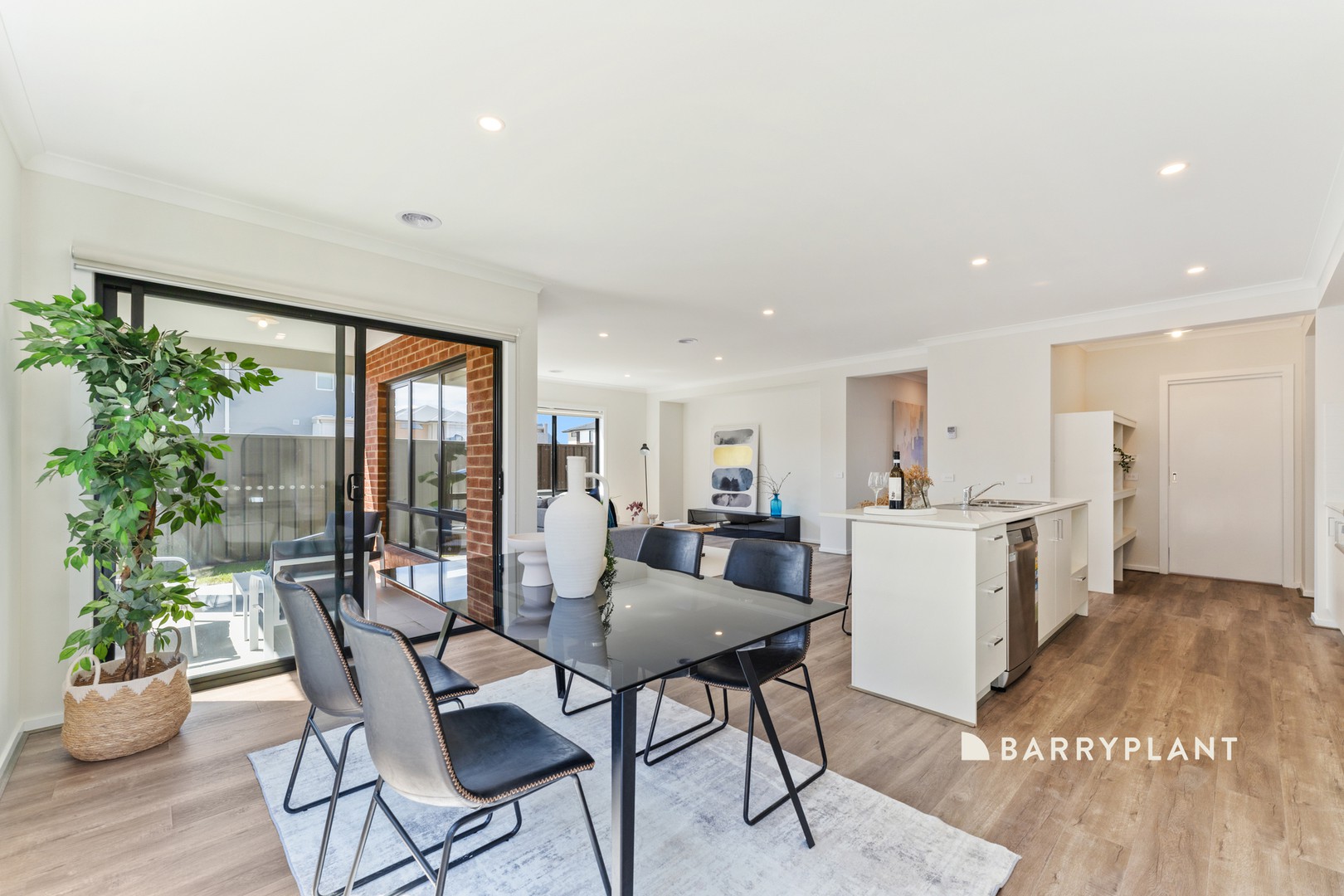 19 Bronx Avenue, Berwick, VIC 3806, Berwick - Thumbnail 7