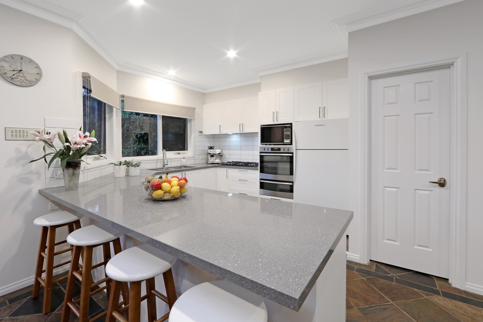 19 Brooklyn Bay Close, Rowville, VIC 3178 - Thumbnail 2 - 22/12/2021