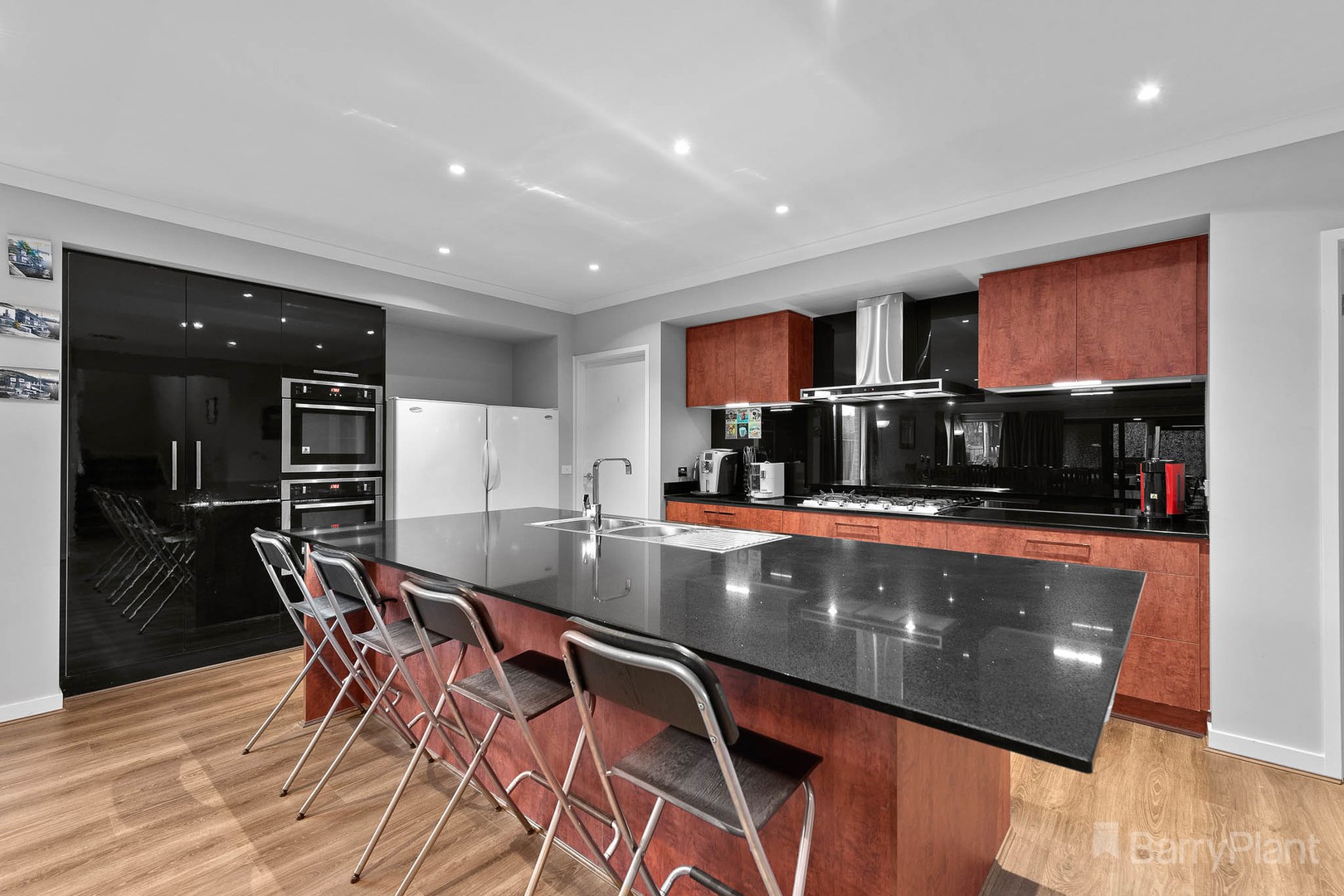 19 Burford Way, Cranbourne North, VIC 3977, Cranbourne North - Thumbnail 4