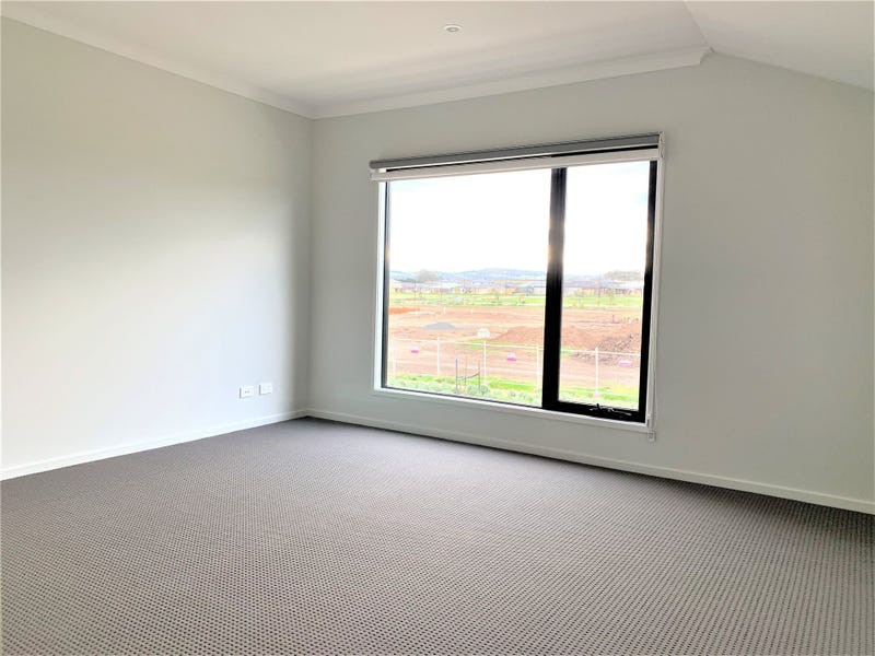 19 Civic Drive, Diggers Rest, VIC 3427 - Thumbnail 2 - 29/10/2021
