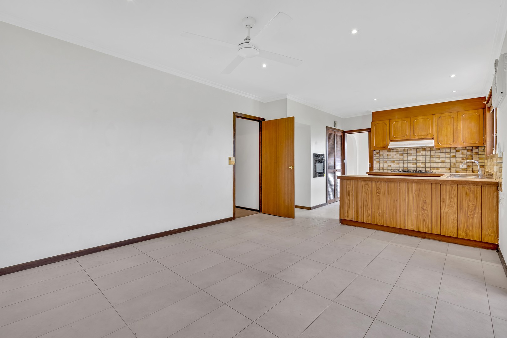 19 Clough Parade, Reservoir, VIC 3073, Reservoir - Thumbnail 7