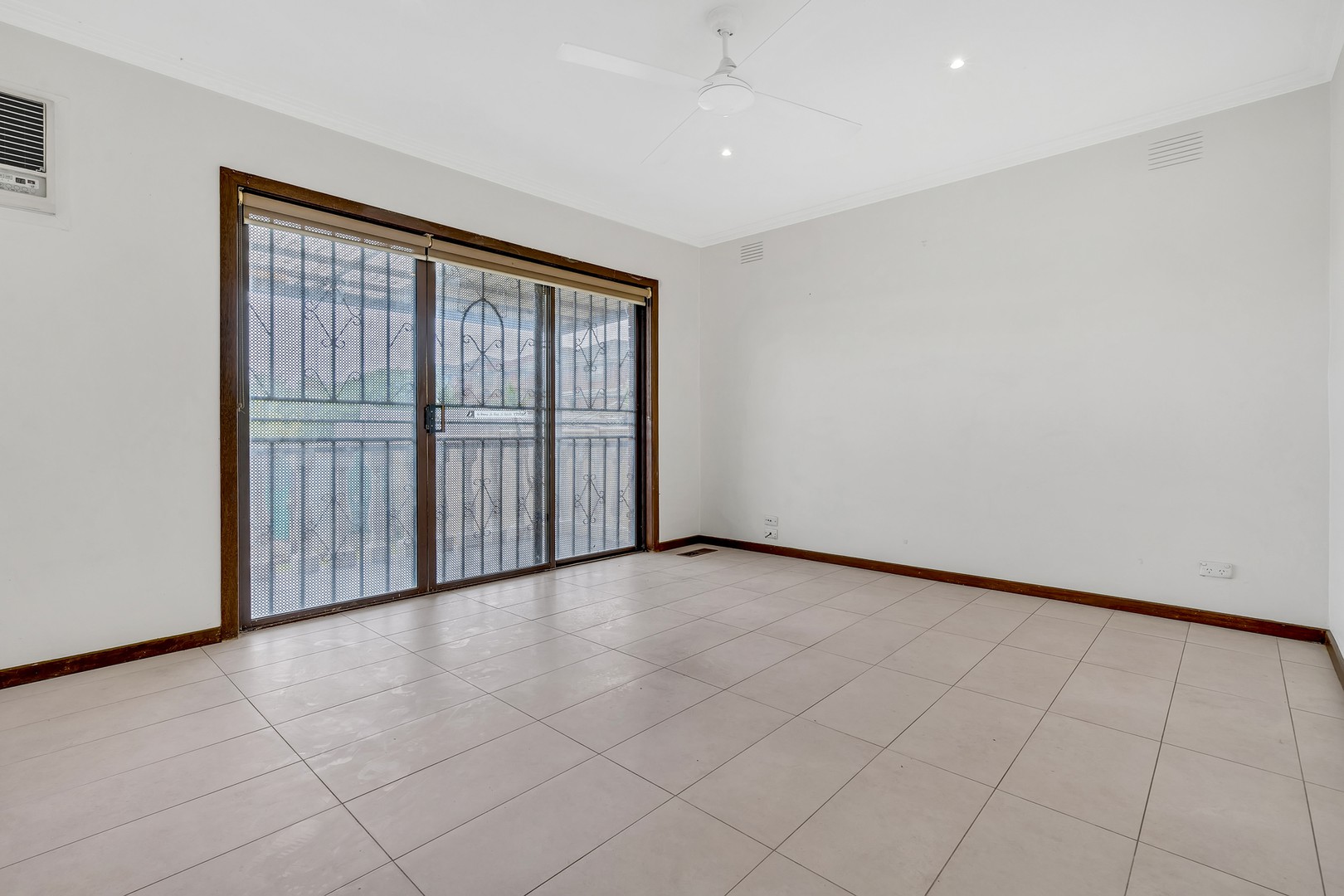 19 Clough Parade, Reservoir, VIC 3073, Reservoir - Thumbnail 8